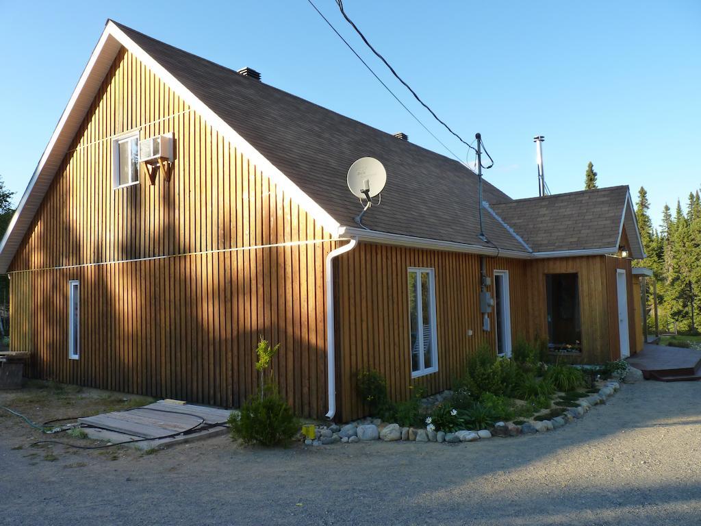 Gite De La Riviere Chibougamau Exterior foto