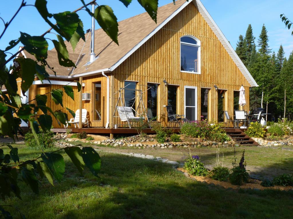 Gite De La Riviere Chibougamau Exterior foto
